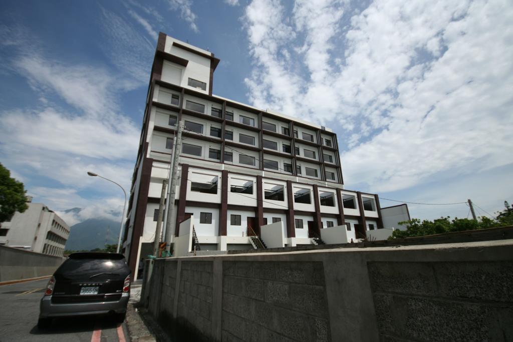 Fair Tale Motel - Sea Hualien City Ngoại thất bức ảnh