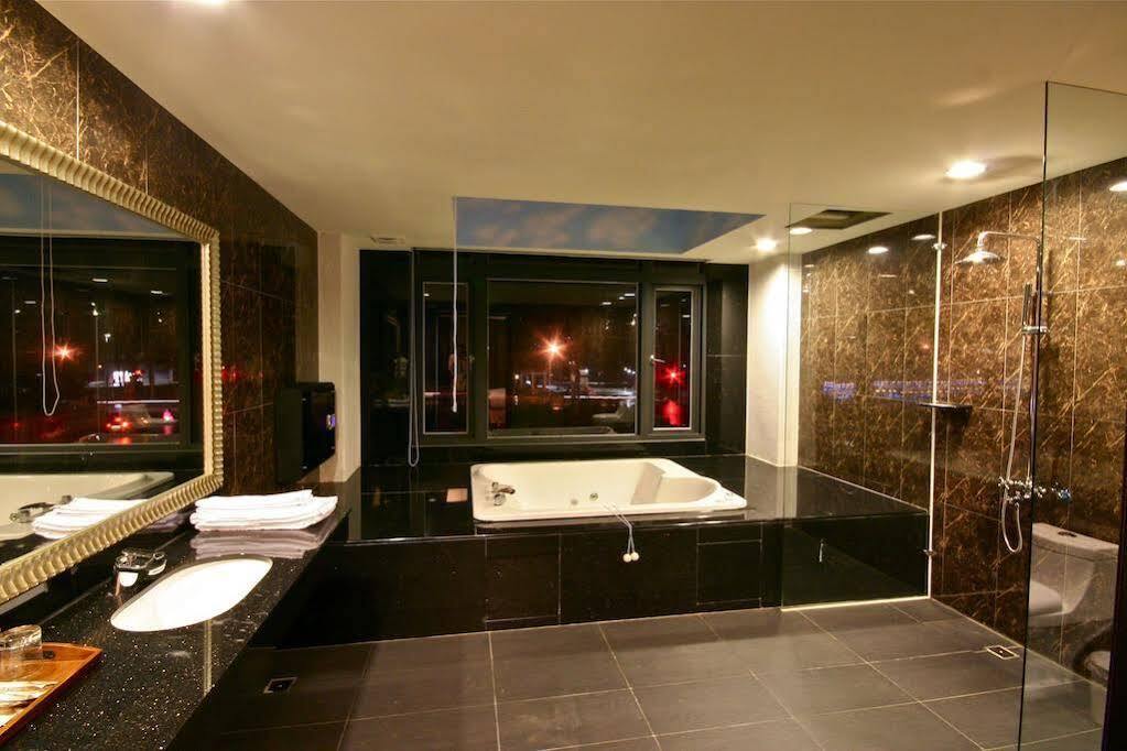 Fair Tale Motel - Sea Hualien City Ngoại thất bức ảnh